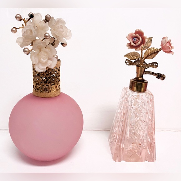 2 Vintage IRICE Italy Pink Satin Cut Crystal Flowers Perfume Bottles - Picture 9 of 9